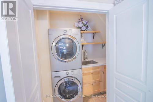 1158 Lorne Lane, Dysart Et Al, ON - Indoor Photo Showing Laundry Room