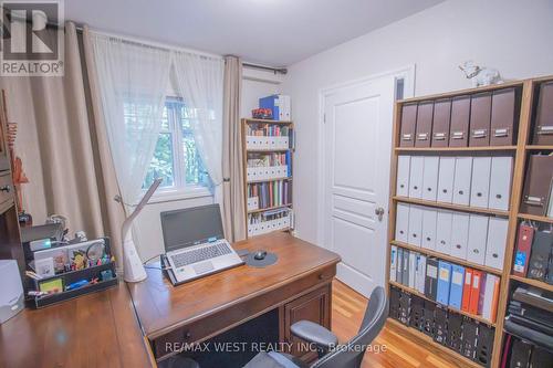 1158 Lorne Lane, Dysart Et Al, ON - Indoor Photo Showing Office