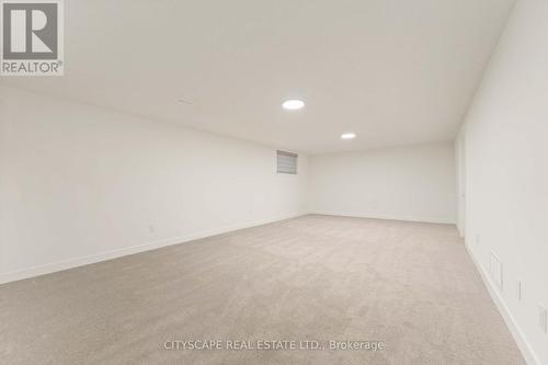 617 Kenabeek Terrace, Ottawa, ON - Indoor Photo Showing Other Room