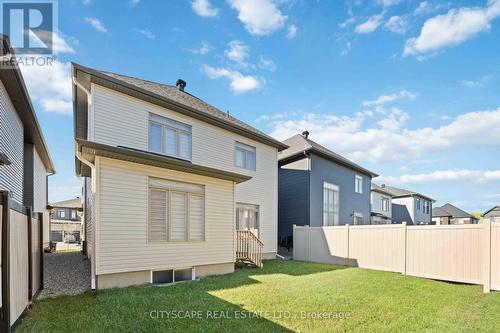 617 Kenabeek Terrace, Ottawa, ON - Outdoor