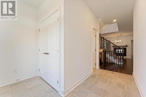 617 Kenabeek Terrace, Ottawa, ON - Indoor Photo Showing Other Room