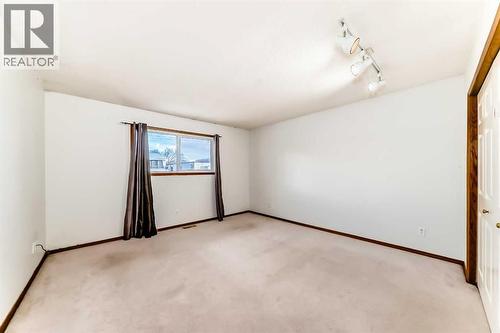 1, 642 Mcdougall Road Ne, Calgary, AB - Indoor Photo Showing Other Room