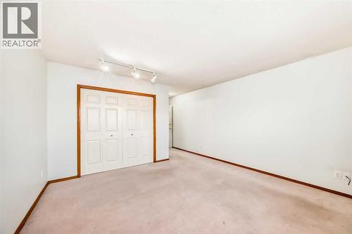 1, 642 Mcdougall Road Ne, Calgary, AB - Indoor Photo Showing Other Room