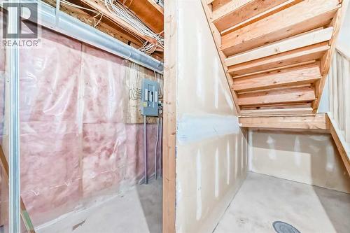 1, 642 Mcdougall Road Ne, Calgary, AB - Indoor Photo Showing Other Room