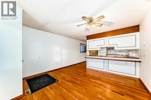 1, 642 Mcdougall Road Ne, Calgary, AB - Indoor Photo Showing Kitchen