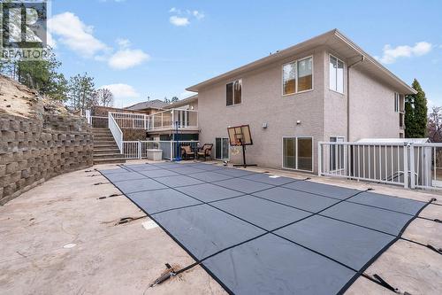 2034 Horizon Drive, West Kelowna, BC - Outdoor With In Ground Pool With Exterior