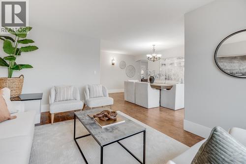 2034 Horizon Drive, West Kelowna, BC - Indoor Photo Showing Living Room