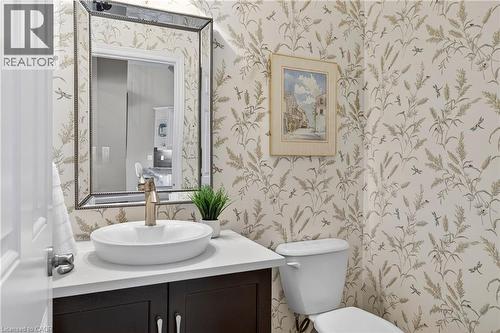 27 Black Walnut Crescent, Ancaster, ON - Indoor Photo Showing Bathroom