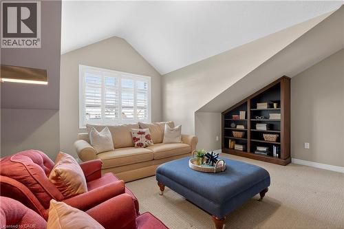27 Black Walnut Crescent, Ancaster, ON - Indoor Photo Showing Living Room