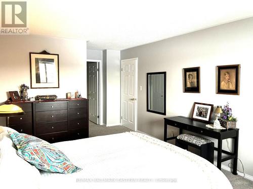 304C - 1099 Clonsilla Avenue Sw, Peterborough (Otonabee Ward 1), ON - Indoor Photo Showing Bedroom