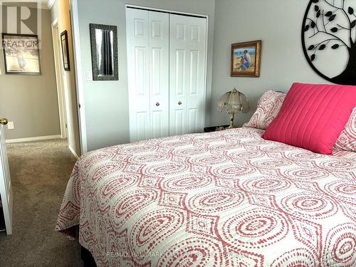 304C - 1099 Clonsilla Avenue Sw, Peterborough (Otonabee Ward 1), ON - Indoor Photo Showing Bedroom