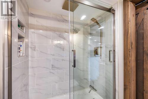 61 Druan Drive, Kawartha Lakes (Mariposa), ON - Indoor Photo Showing Bathroom