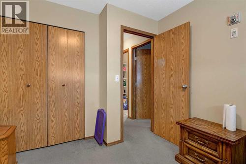 206, 12015 Royal Oaks Drive, Grande Prairie, AB - Indoor Photo Showing Other Room