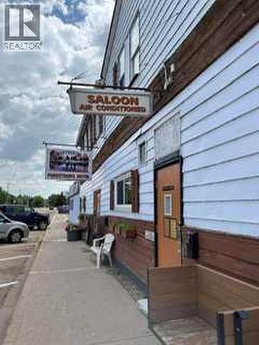 5004 50 Avenue, Forestburg, AB 