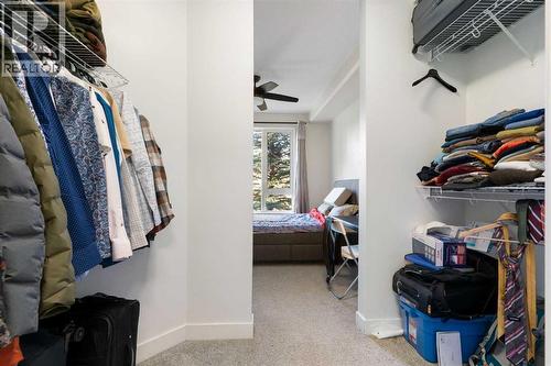 212, 3111 34 Avenue Nw, Calgary, AB - Indoor With Storage