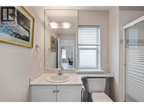 3788 Bird Place Unit# 146, Kelowna, BC - Indoor Photo Showing Bathroom