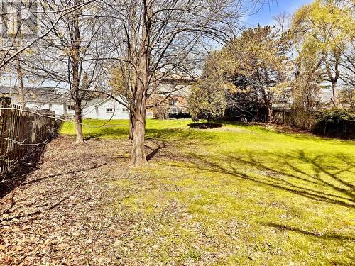 2386 Sovereign Street, Oakville, ON 