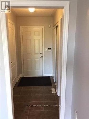 3045 Mission Hill Drive, Mississauga, ON - Indoor Photo Showing Other Room