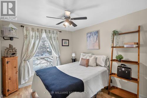 31 - 3049 Glencrest Road, Burlington, ON - Indoor Photo Showing Bedroom