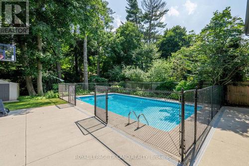 90 Georgia Road, London North (North Q), ON - Outdoor With In Ground Pool