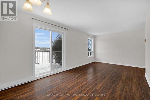 F - 3070 Councillor'S Way, Ottawa, ON 