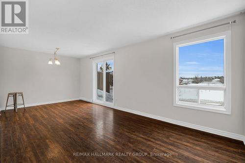 F - 3070 Councillor'S Way, Ottawa, ON 