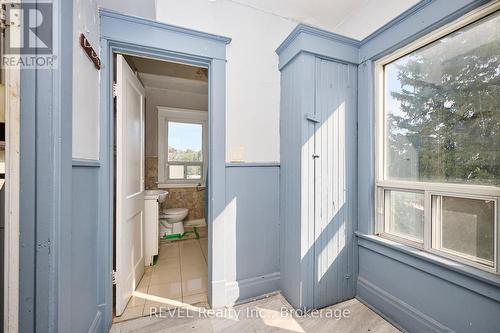 5806 Prince Edward Avenue, Niagara Falls (Hospital), ON -  Photo Showing Other Room