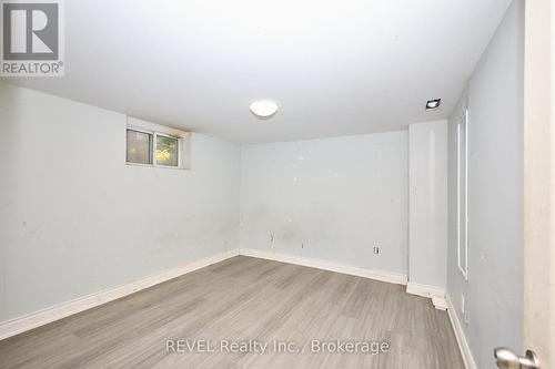 5806 Prince Edward Avenue, Niagara Falls (Hospital), ON - Indoor Photo Showing Other Room