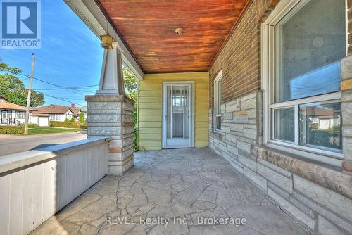 5806 Prince Edward Avenue, Niagara Falls (Hospital), ON - Outdoor With Exterior