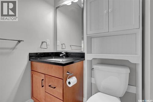 301 2160 Heseltine Road, Regina, SK - Indoor Photo Showing Bathroom