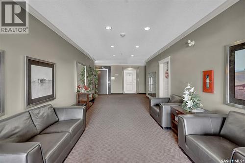301 2160 Heseltine Road, Regina, SK - Indoor