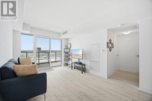 1110 - 1435 Celebration Drive, Pickering, ON - Indoor