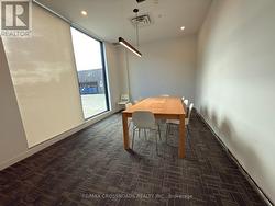Study/Meeting Room - 
