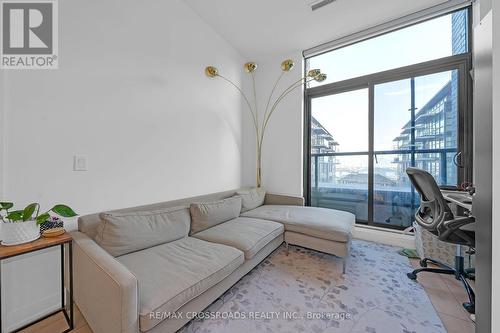 202 - 1606 Charles Street, Whitby, ON - Indoor