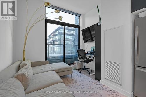 202 - 1606 Charles Street, Whitby, ON - Indoor