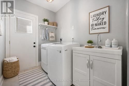 41 Apsley Crescent, Whitby, ON - Indoor Photo Showing Laundry Room