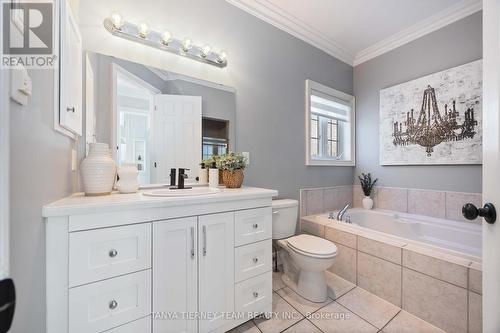 41 Apsley Crescent, Whitby, ON - Indoor Photo Showing Bathroom