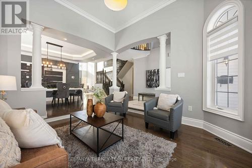 41 Apsley Crescent, Whitby, ON - Indoor Photo Showing Living Room