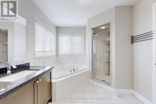 106 Big Hill Crescent, Vaughan, ON - Indoor Photo Showing Bathroom