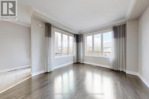 106 Big Hill Crescent, Vaughan, ON - Indoor Photo Showing Other Room