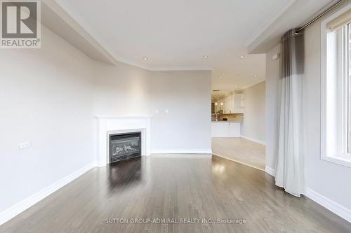 106 Big Hill Crescent, Vaughan, ON - Indoor With Fireplace