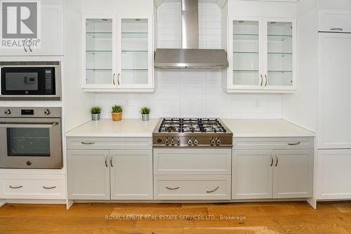 Building #2 - 11840 Keele Street, Vaughan, ON - Indoor Photo Showing Kitchen