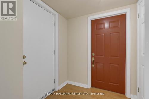 71 Willow Farm Lane, Aurora, ON - Indoor Photo Showing Other Room