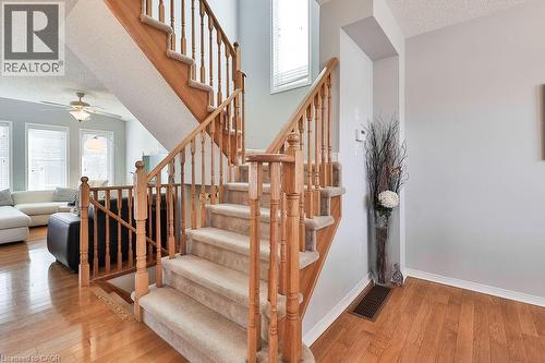 2185 Sutton Drive, Burlington, ON - Indoor Photo Showing Other Room