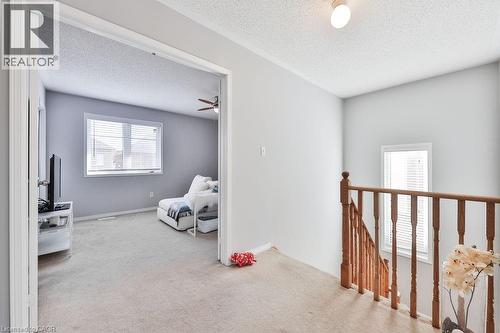 2185 Sutton Drive, Burlington, ON - Indoor Photo Showing Other Room