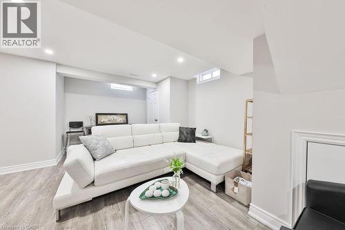 2185 Sutton Drive, Burlington, ON - Indoor