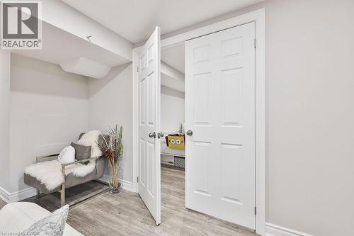 2185 Sutton Drive, Burlington, ON - Indoor Photo Showing Other Room