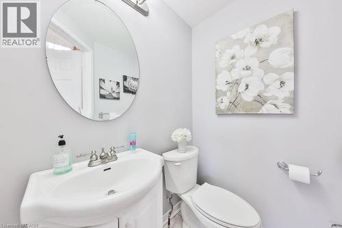 2185 Sutton Drive, Burlington, ON - Indoor Photo Showing Bathroom