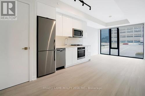607 - 195 Mccaul Street, Toronto, ON - Indoor Photo Showing Kitchen With Stainless Steel Kitchen