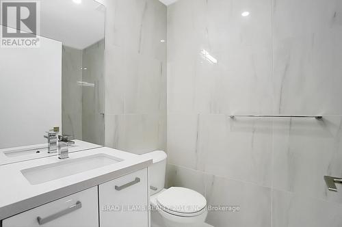 607 - 195 Mccaul Street, Toronto, ON - Indoor Photo Showing Bathroom